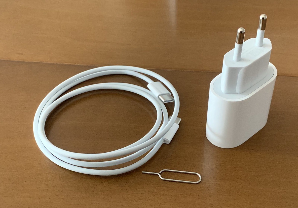 iPhone 2019 previsti con alimentatore USB-C incluso