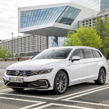 Nuova Passat GTE, ora con più autonomia elettrica
