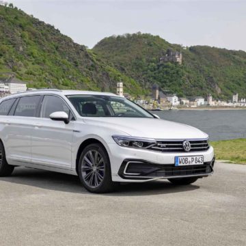 Nuova Passat GTE, ora con più autonomia elettrica