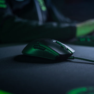 Razer presenta Viper, il primo mouse a clic ottico 5G al mondo