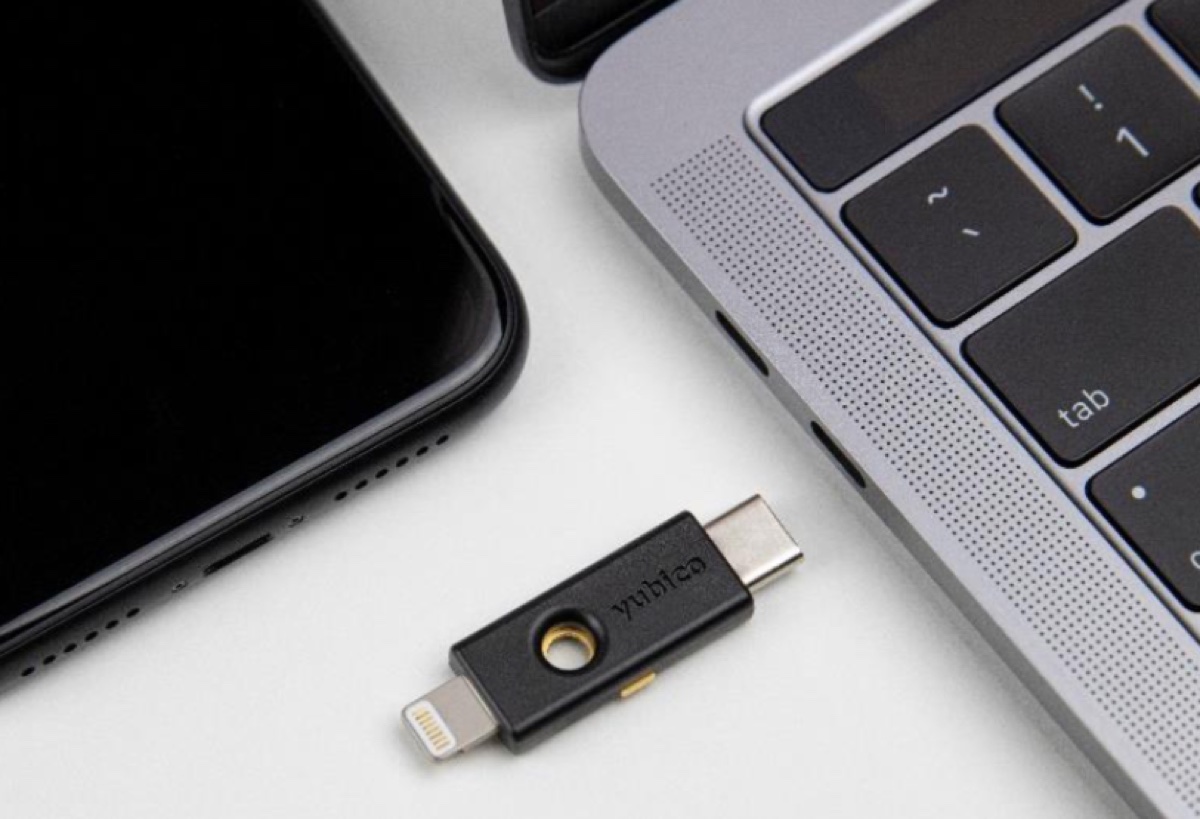 Yubico lancia la prima chiavetta di sicurezza con Lightning e USB-C