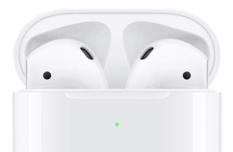 AirPods 2 con custodia di ricarica wireless in sconto a soli 163,92 euro