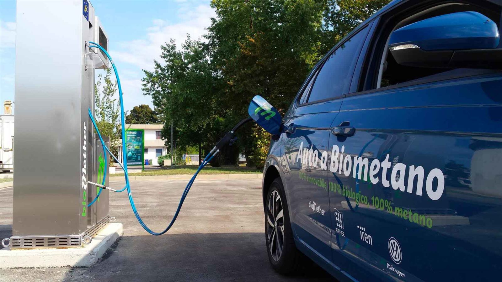 Volkswagen sperimenta in Italia il biometano come combustibile per auto