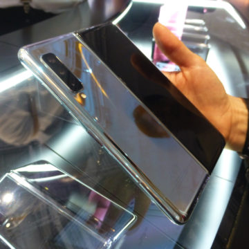 Samsung rilancia il Galaxy Fold con nuovi materiali e design rivisto