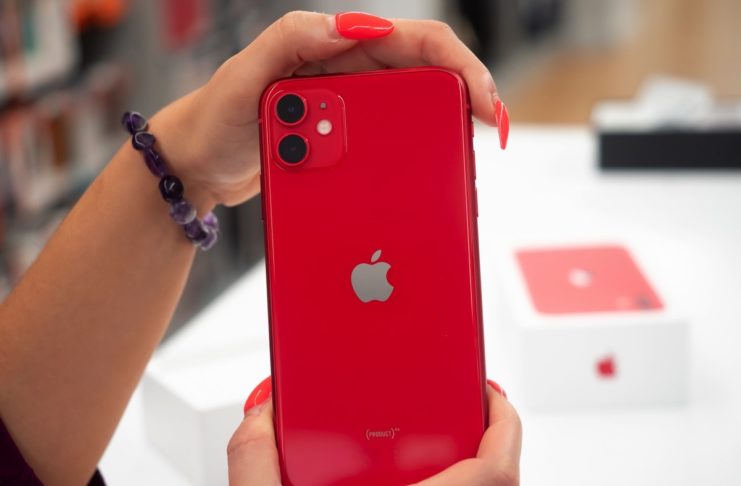 Unboxing di iPhone 11 [Red], iPhone 11 Pro e Max italiani