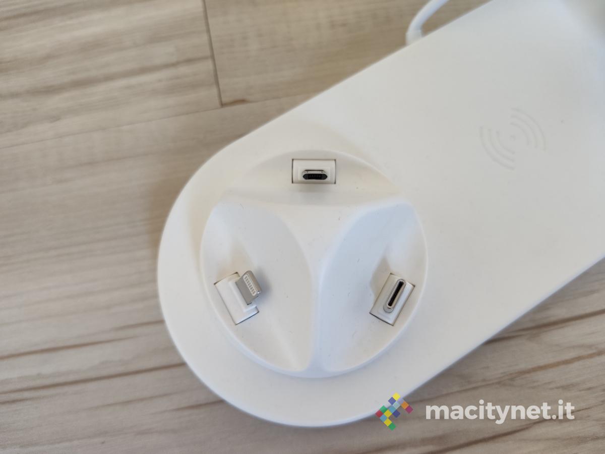 In prova la dock di ricarica con lampada notturna