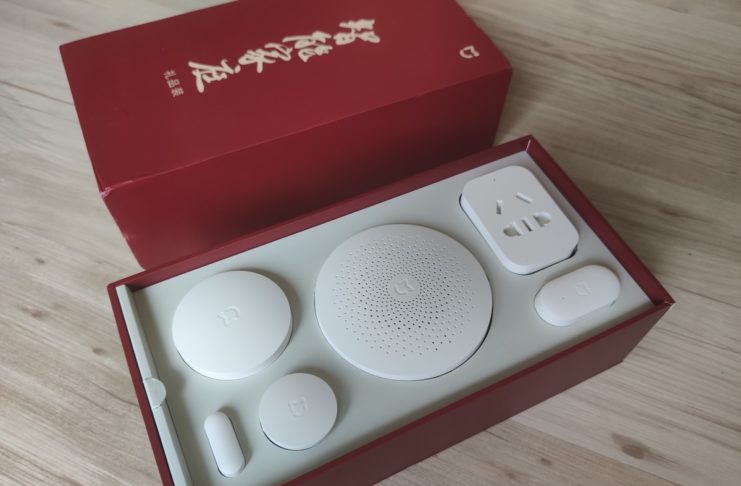Xiaomi Mijia Smart Socket Set, presa di contatto con il kit per la sicurezza domestica a 360 gradi