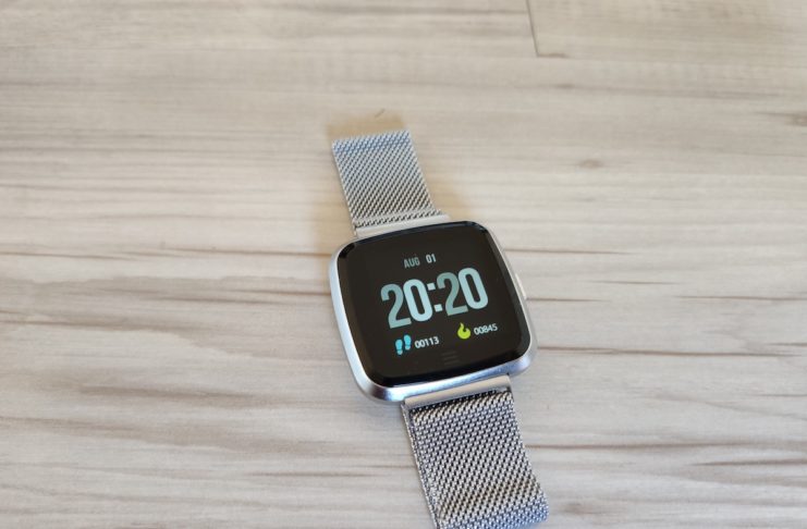 In prova lo smartwatch NO.1 G12, il clone del Fitbot Versa è servito