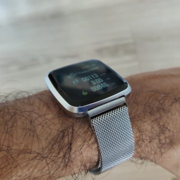 In prova lo smartwatch NO.1 G12, il clone del Fitbot Versa è servito