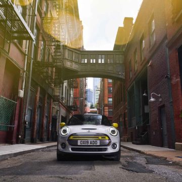 Al Salone di Francoforte l’anteprima di nuova Mini Cooper SE a zero emissioni