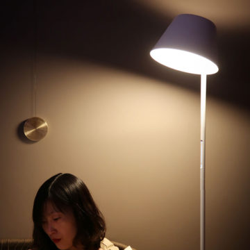 Xiaomi Yeelight lancia Star, la nuova lampada da terra compatibile con HomeKit