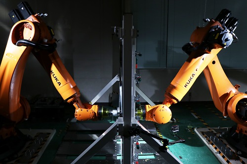 Nissan insegna ai robot a costruire i ricambi per le auto
