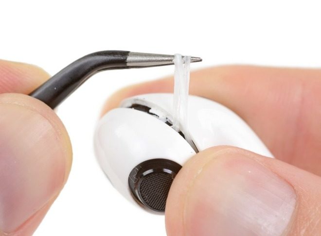 AirPods Pro smontate, batterie più potenti e gommini in silicone esclusivi