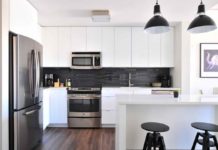 I produttori di TV ed elettrodomestici dovranno rendere disponibili per dieci anni le parti di ricambio