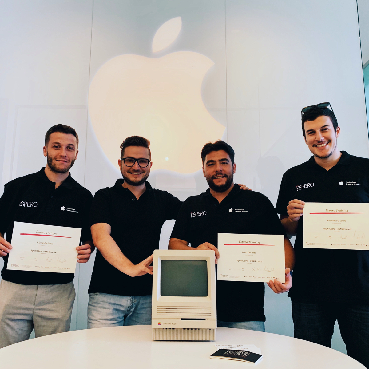 Chi ripara le mele di iPhone e Mac? Chi ripara le mele di iPhone e Mac?