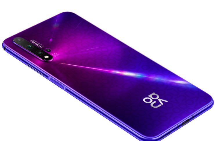 Huawei nova 5T, disponibile in Italia il terminale con 4 fotocamere posteriori