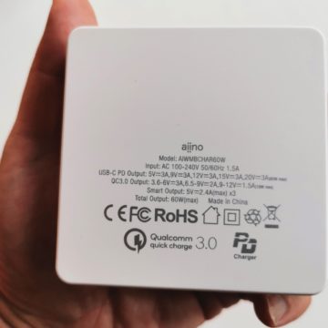 Presa di contatto con Aiino Caricatore da tavolo Premium 60W a 5 Porte