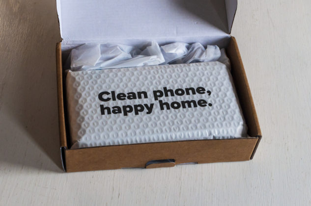 PhoneSoap 3.0, recensione del pulisci smartphone da camera