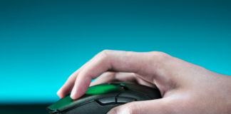 Razer taglia i cavi con Viper Ultimate (e le nuove tecnologie)
