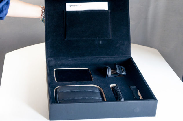 Recensione TomTom GO Premium X, il navigatore smart per sentirsi in prima classe