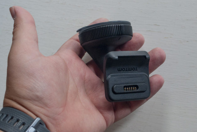 Recensione TomTom GO Premium X, il navigatore smart per sentirsi in prima classe