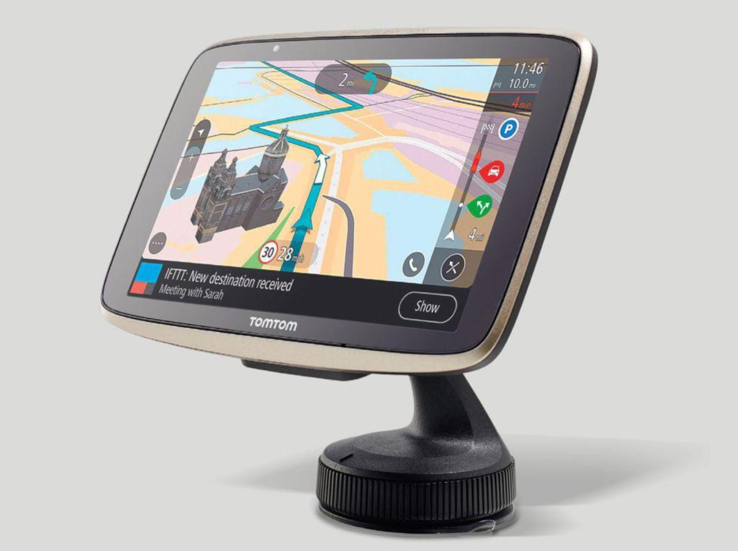 Recensione TomTom GO Premium X, il navigatore smart per sentirsi in