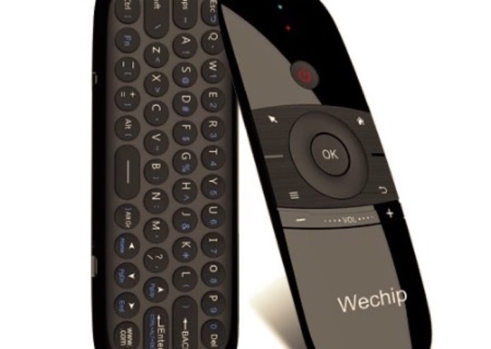 Wechip W1, il telecomando universale con mini-tastiera e mouse aereo incorporati