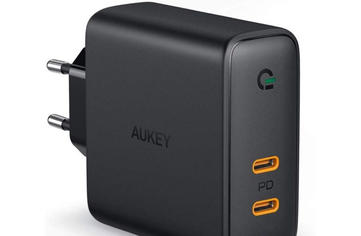 Recensione Aukey 60W Dual USB-C, l’alimentatore geniale per ricaricare Mac e iPhone insieme