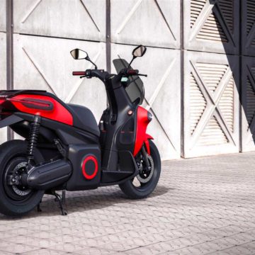 SEAT ha creato una divisione per promuovere la mobilità urbana e ha presentato l’e-Scooter concept