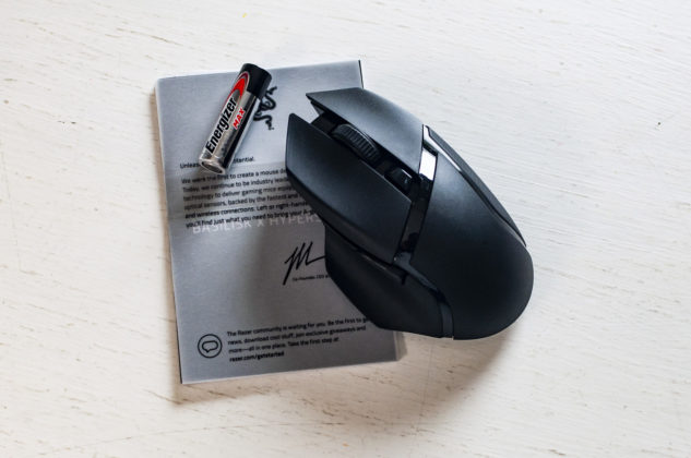 Recensione Razer Basilisk X HyperSpeed, il Dr. Jekyll e Mister Hyde dei mouse