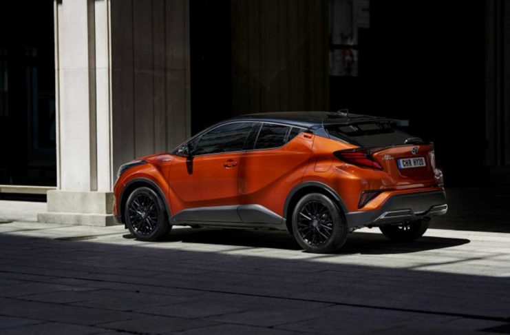Primo restyling per Toyota C-HR