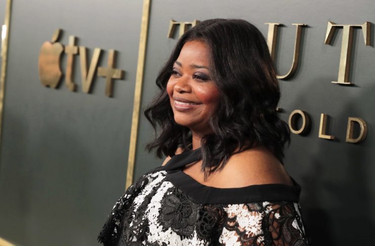 Apple TV+, arriva il 6 dicembre la serie tv crime “Truth Be Told”