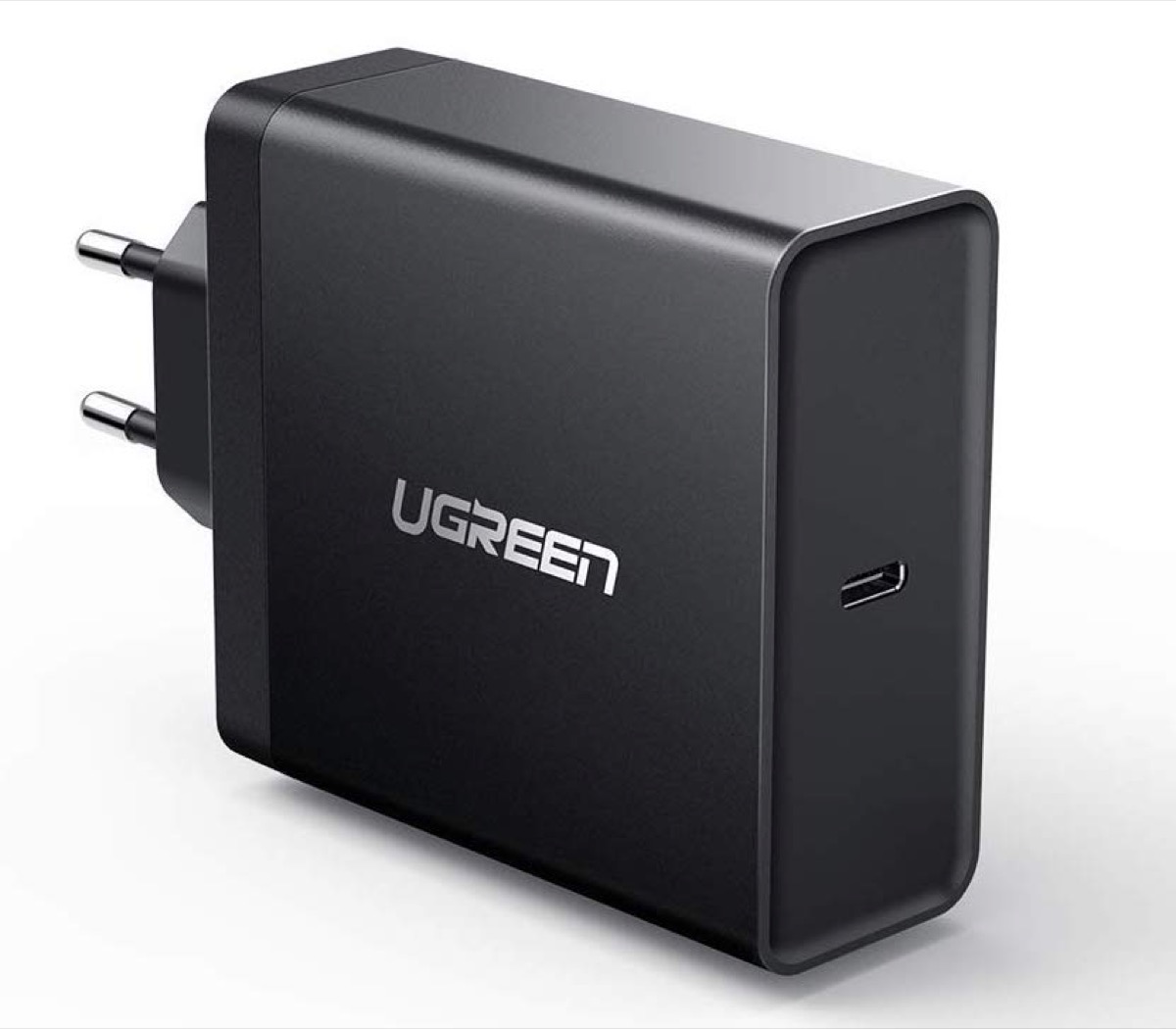 Caricatore USB-C da 65 W con Power Delivery in offerta a 23,99 euro