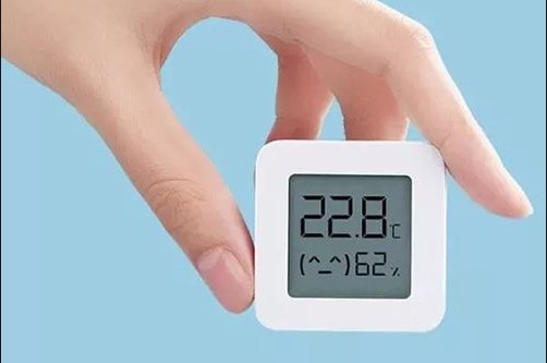Termometro ambientale Xiaomi Mijia a 9,12 euro, oppure tre al prezzo di due Termometro ambientale Xiaomi Mijia a 9,12 euro, oppure tre al prezzo di due