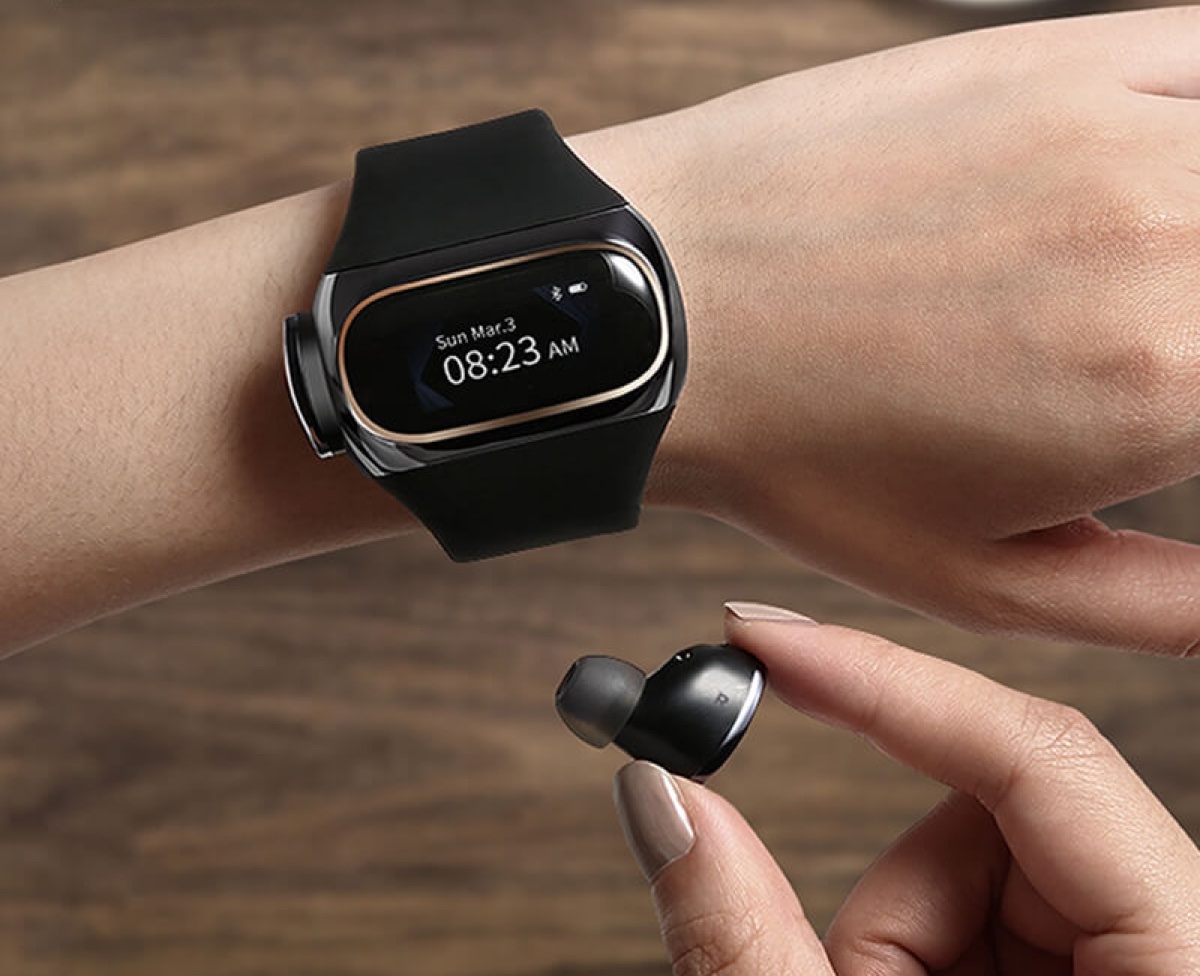 Airpower Wearbuds sono i primi auricolari wireless che si ricaricano al polso