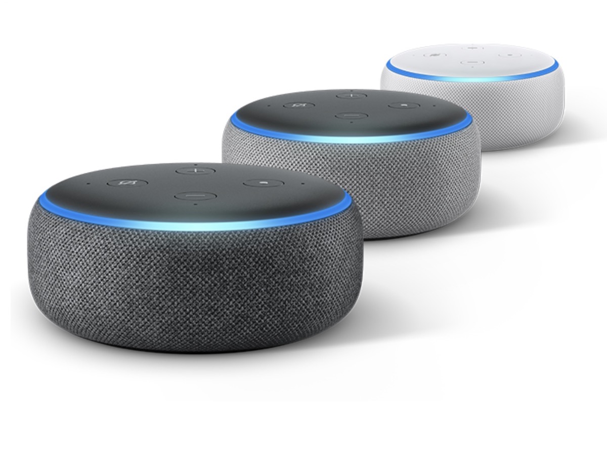 Per Amazon Echo Dot è ancora Black Friday: 24,99 euro e vi arriva per Natale