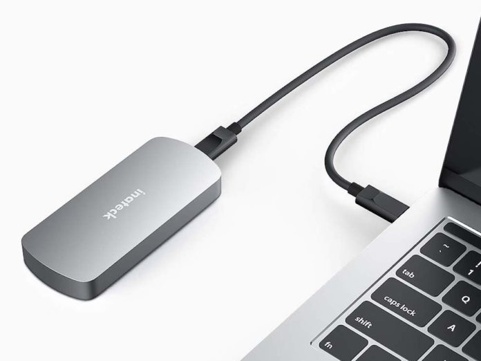 Recensione case Inateck SSD NVMe M.2 con USB 3.1 gen 2 super veloce per Mac, PC e iPad Pro