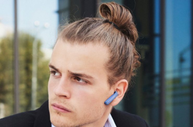 JBL Tune 220TWS sono gli auricolari true wireless per tutte le orecchie e tutte le tasche