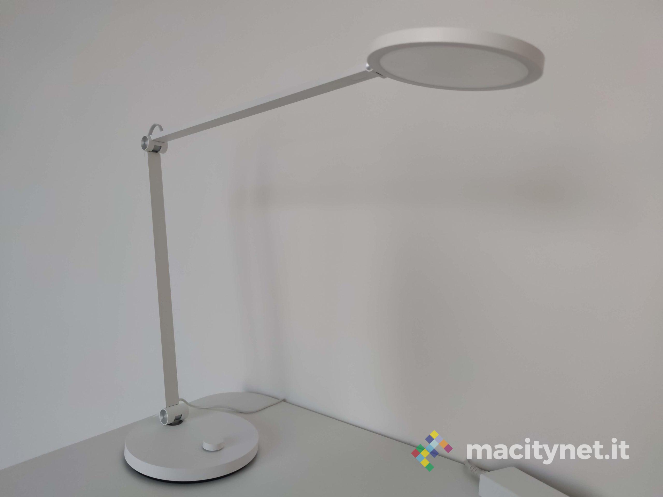 Recensione Xiaomi Mijia MTJD02YL, la lampada da scrivania più minimal di sempre