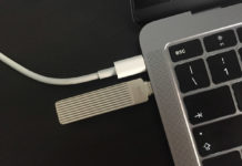 Recensione Xiaomi Jessis, la doppia chiavetta USB-A e USB-C tutta in metallo Recensione Xiaomi Jessis, la chiavetta USB-A e USB-C tutta in metallo