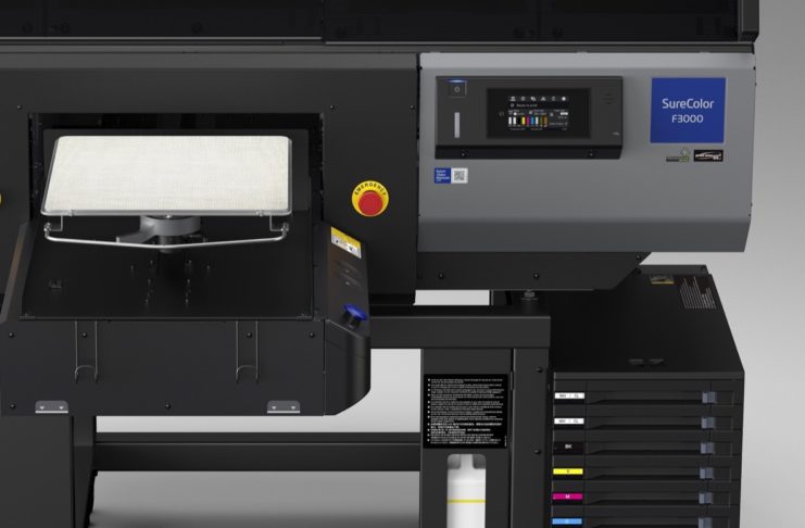 Epson SureColor SC-F3000, la stampante DTG per tessuti ad alta produttività