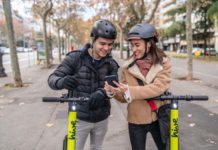 Gli operatori dei servizi di monopattini elettrici in condivisione chiedono più licenze a Milano Gli operatori dei servizi di monopattini elettrici in condivisione chiedono più licenze a Milano