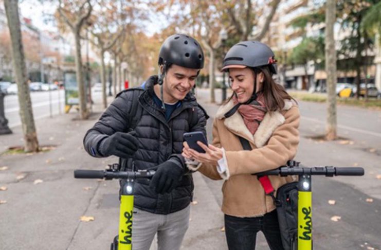 Gli operatori dei servizi di monopattini elettrici in condivisione chiedono più licenze a Milano