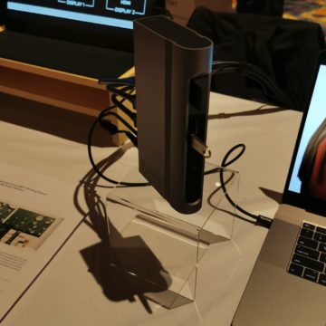 TBT3-UDZ, docking station Thunderbolt da 100W con supporto per due monitor 4K a 60 Hz