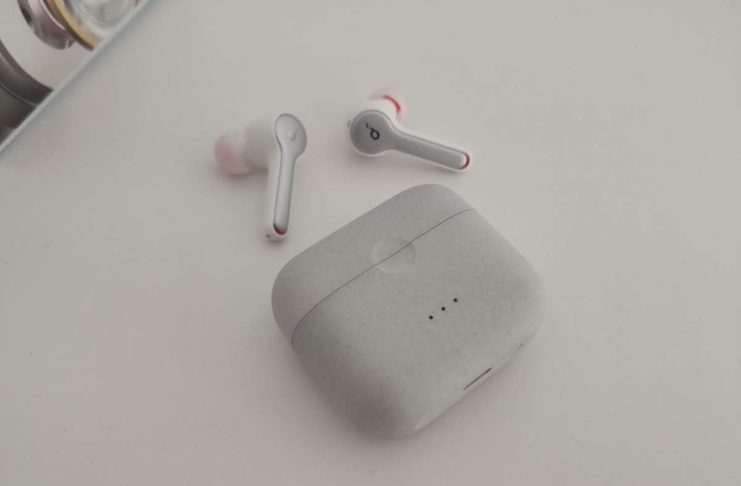 Recensione Soundcore Anker Liberty Air 2, sfidano AirPods alla metà del prezzo