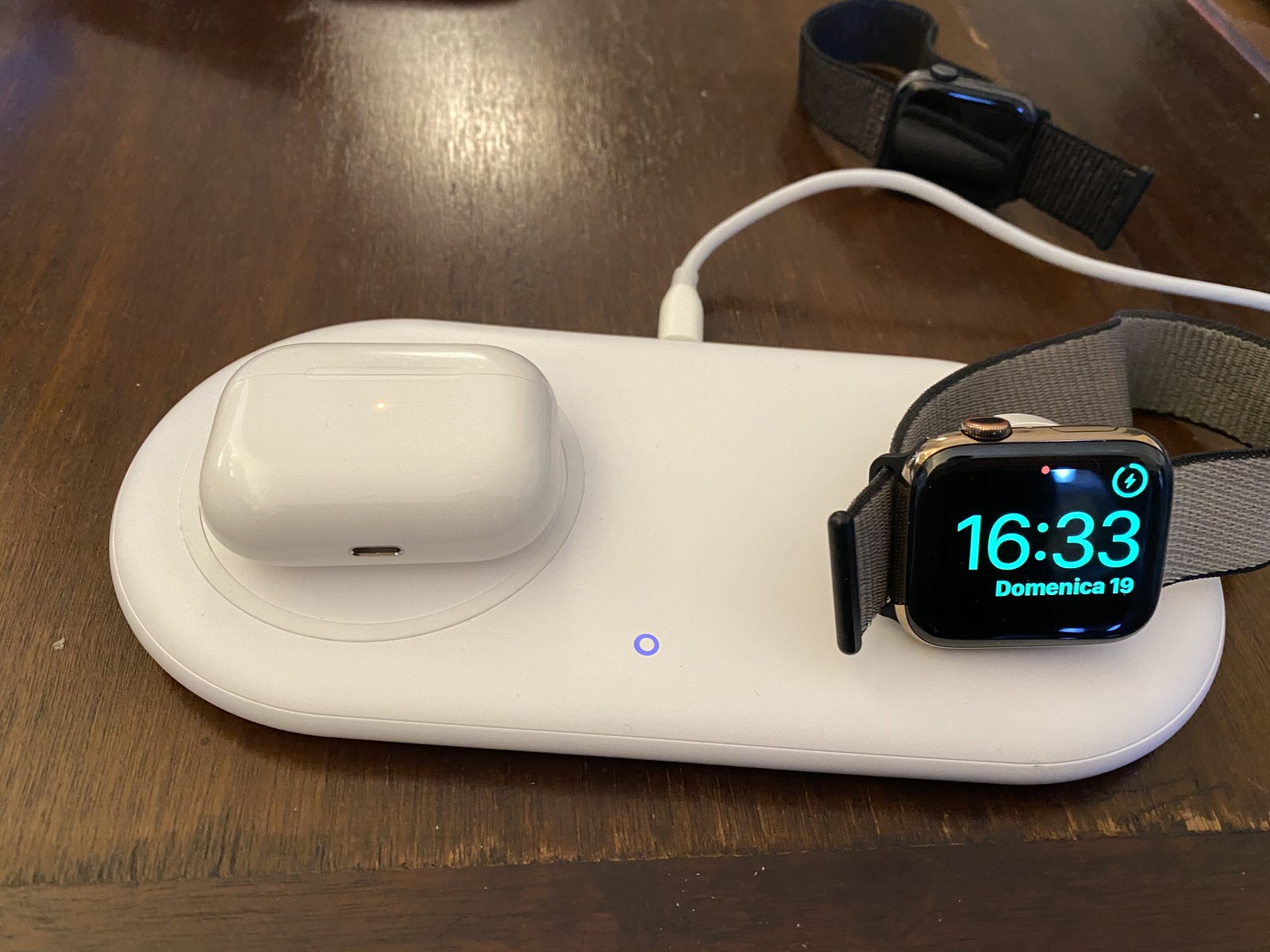 Recensione Anker Powerwave+, caricabatterie per iPhone ed Apple Watch