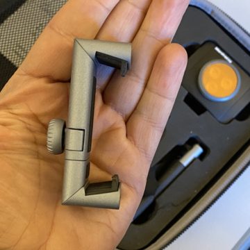 Recensione Manfrotto TwistGrip Deluxe Kit, l’accessorio per video ergonomici