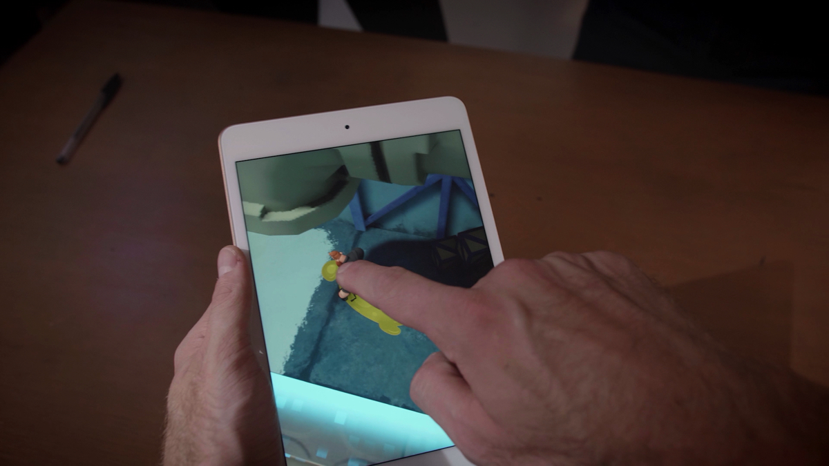 In Secret Oops! la spia più idiota del mondo si aiuta in realtà aumentata su Apple Arcade