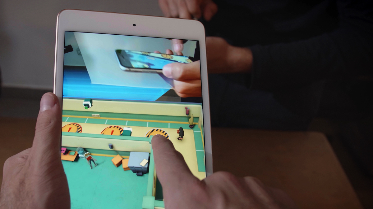 In Secret Oops! la spia più idiota del mondo si aiuta in realtà aumentata su Apple Arcade