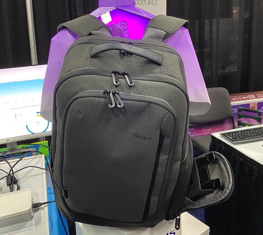 Targus al CES 2020 con borse e zaini fatti di bottiglie riciclate